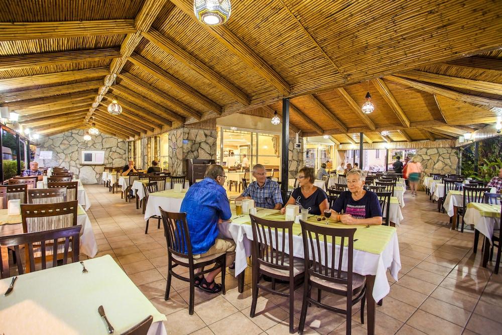 Kleopatra Aydin Hotel Аланя Екстериор снимка