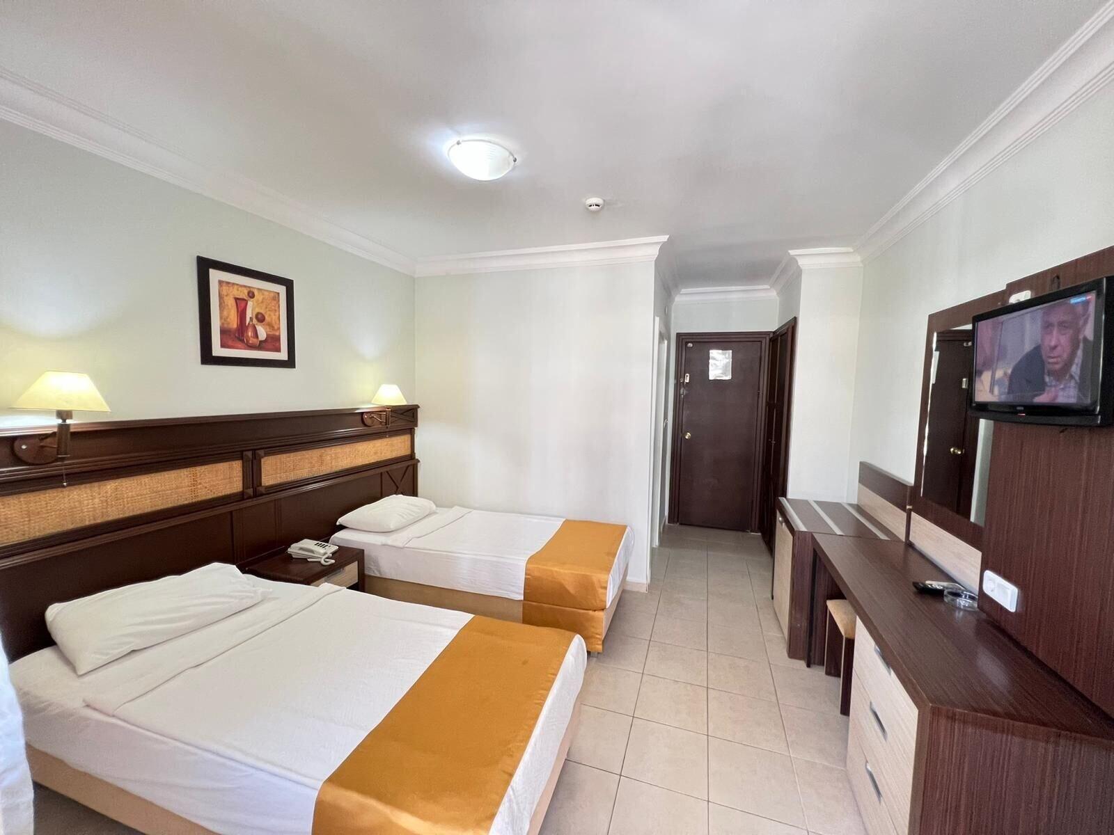 Kleopatra Aydin Hotel Аланя Екстериор снимка