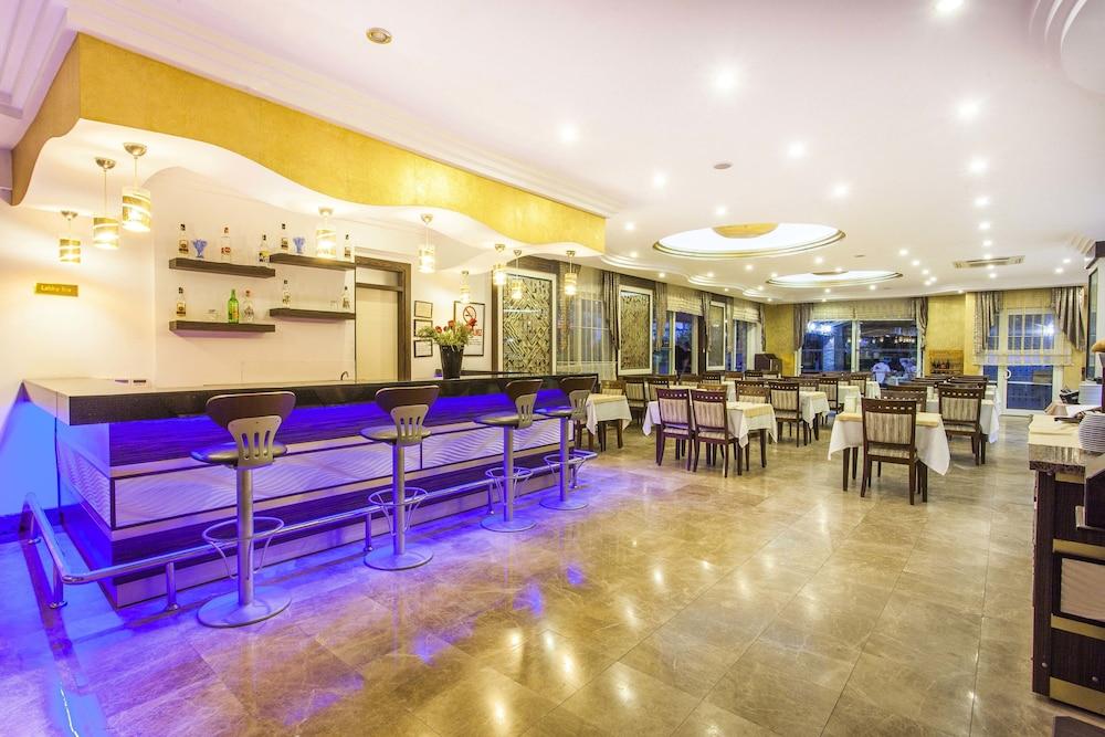 Kleopatra Aydin Hotel Аланя Екстериор снимка