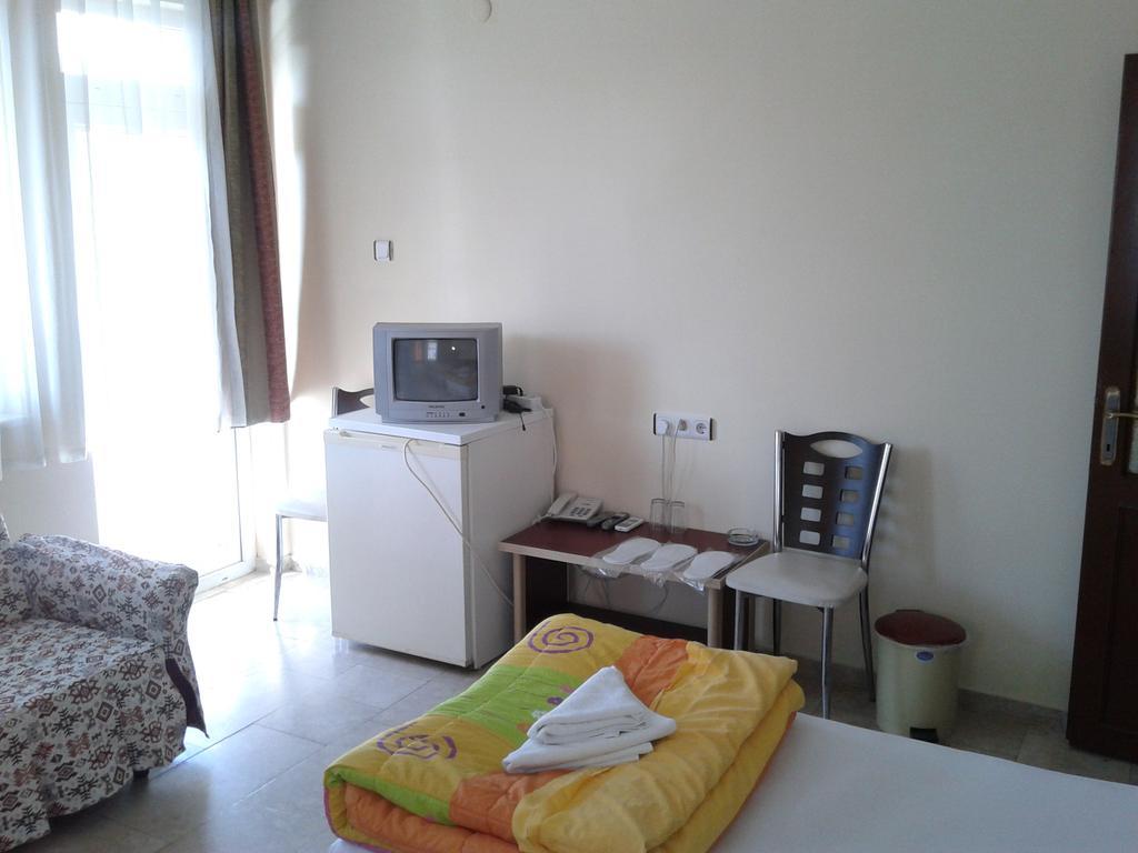 Kleopatra Aydin Hotel Аланя Стая снимка